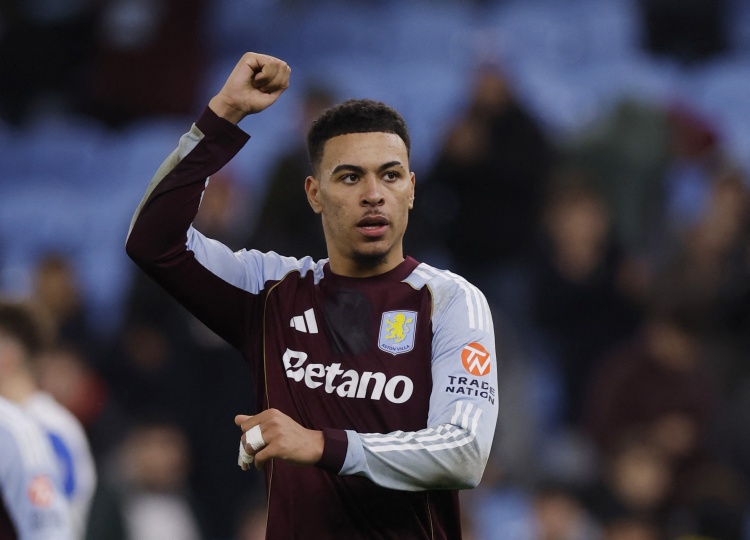 kaiyun登录入口-太阳报：巴黎有意维拉中场罗杰斯，愿为他支付一亿英镑的转会费